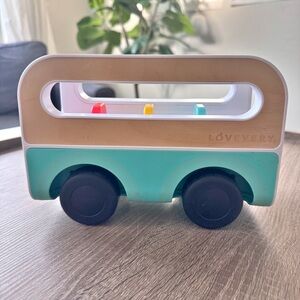 Lovevery Wheel Around Town Bus